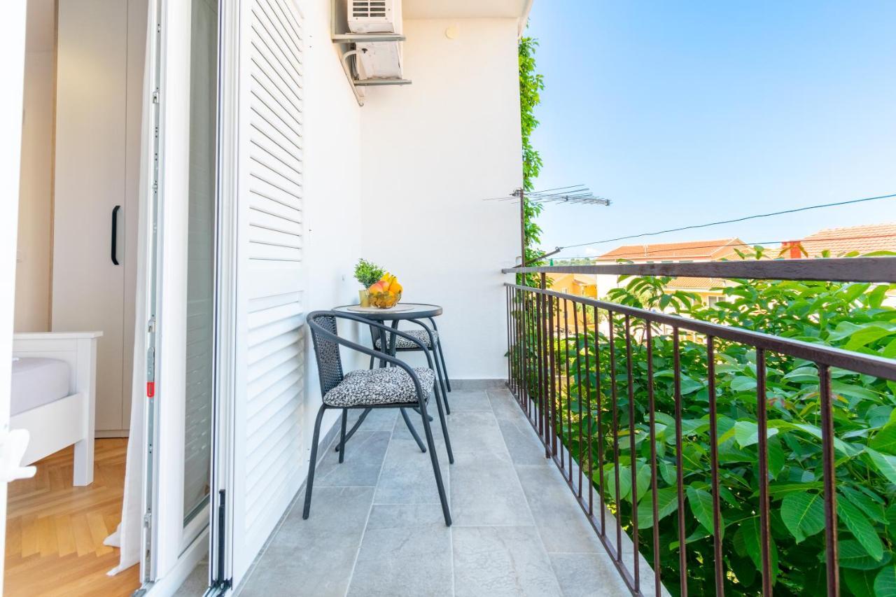 Apartmani Zora Makarská Exteriér fotografie