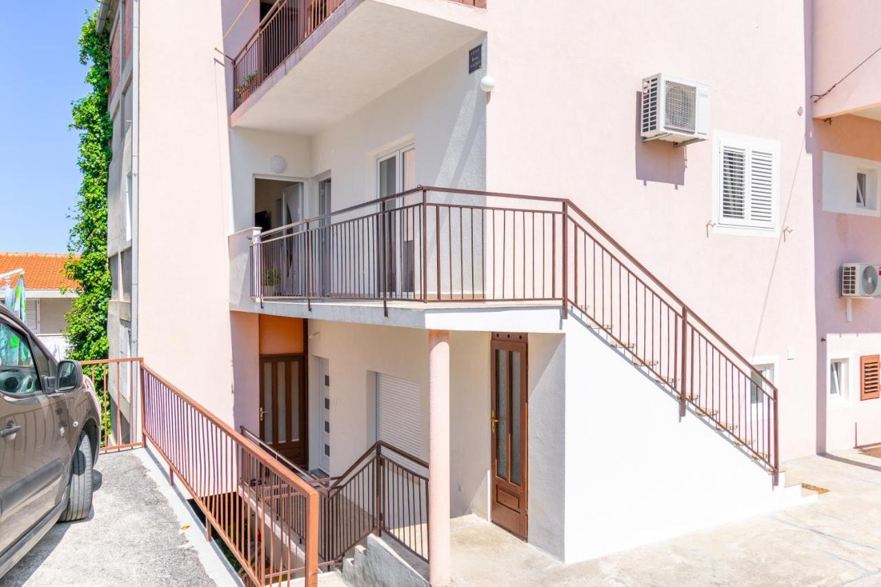 Apartmani Zora Makarská Exteriér fotografie