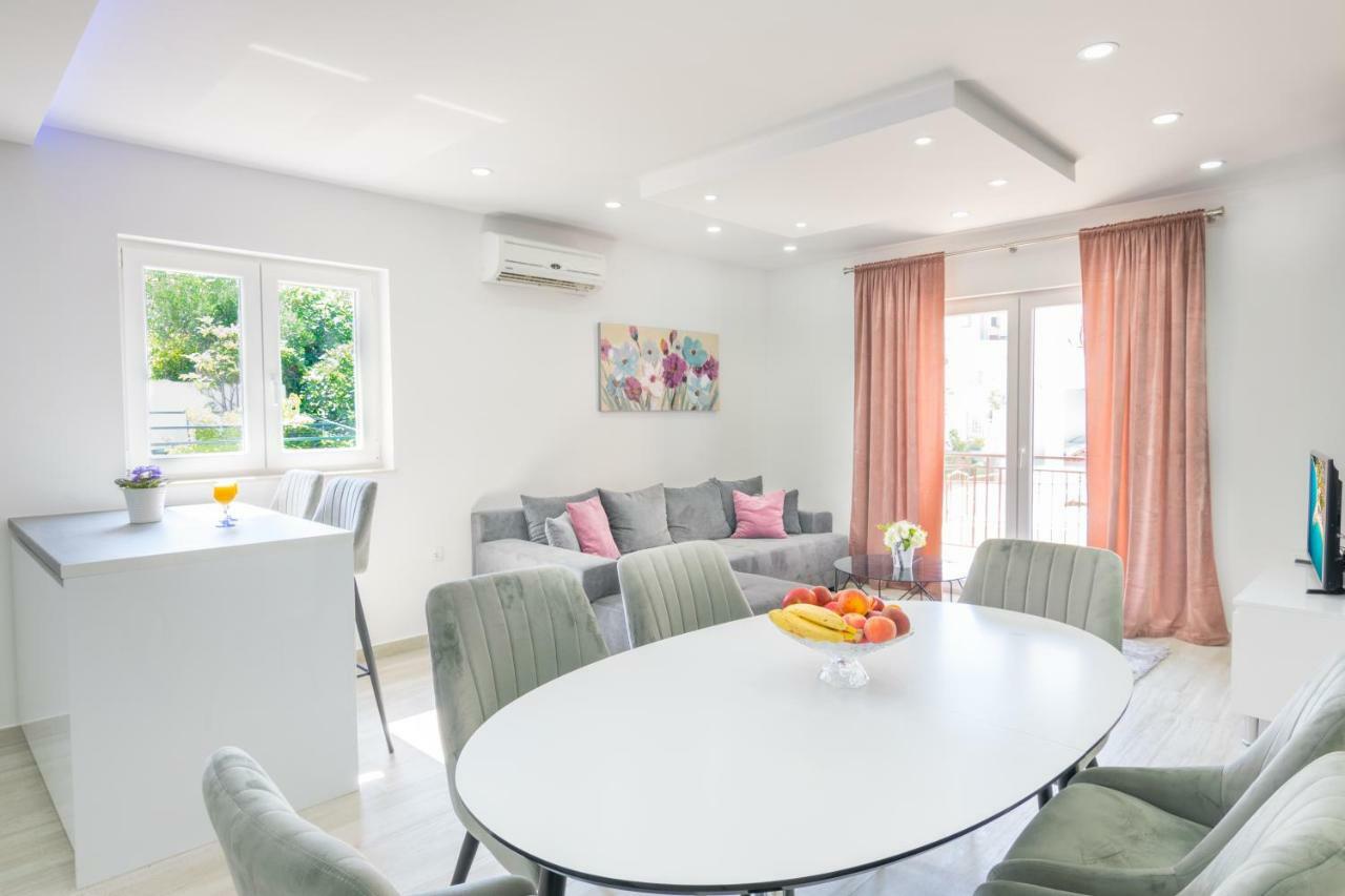 Apartmani Zora Makarská Exteriér fotografie